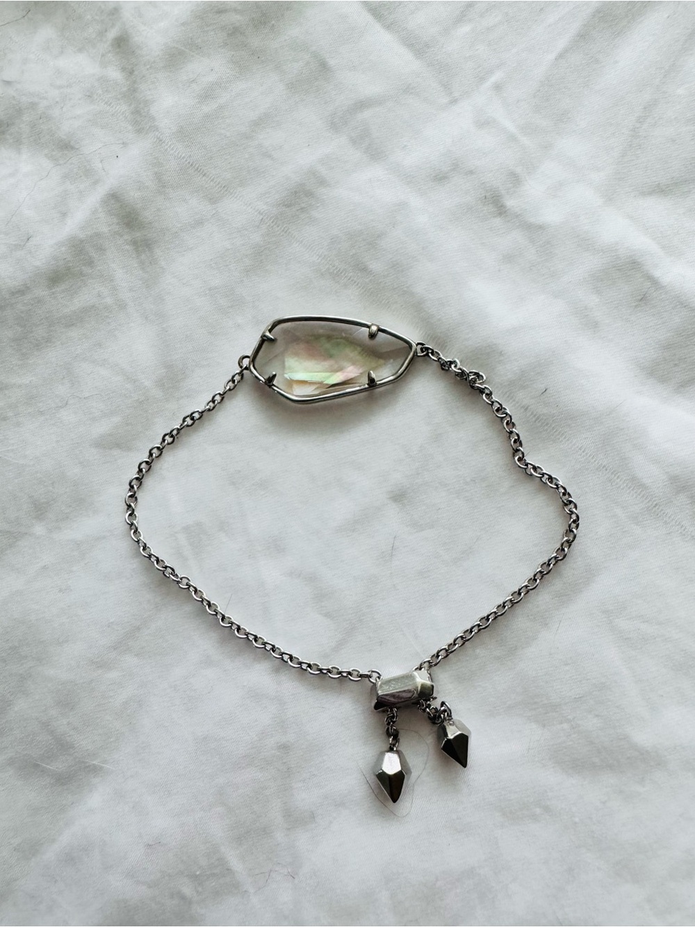 Kendra Scott Silver Chain Bracelet with Iridescent Teardrop Stone